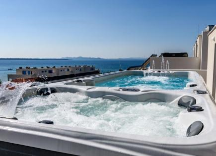 Вилла за 656 710 евро в Привлаке, Хорватия