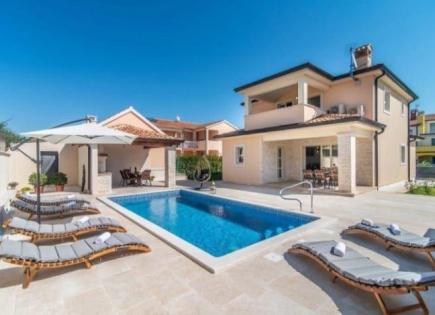 Вилла за 850 000 евро в Порече, Хорватия