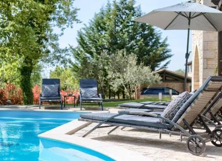 Вилла в Тиняне, Хорватия (цена по запросу)