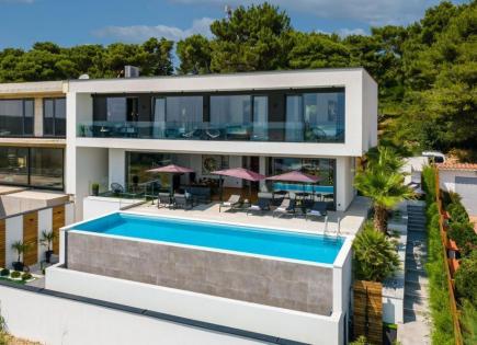 Вилла за 2 100 000 евро в Медулине, Хорватия