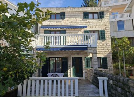 Дом за 520 000 евро в Херцег-Нови, Черногория