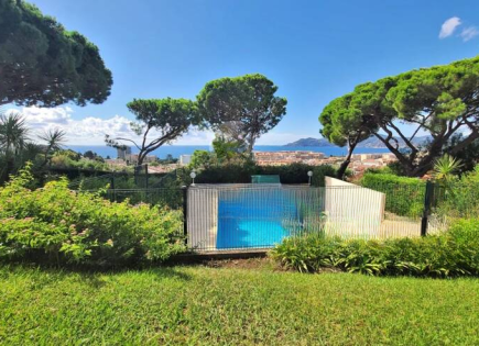 Квартира за 169 000 евро в Каннах, Франция