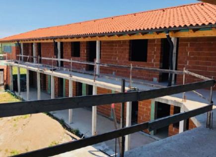 Отель, гостиница за 1 350 000 евро в Копере, Словения