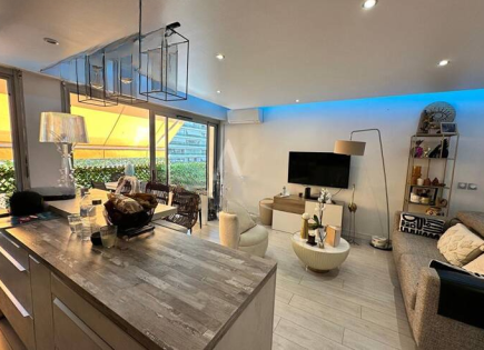 Квартира за 275 600 евро в Каннах, Франция