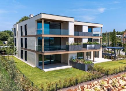 Квартира за 515 000 евро в Новиграде, Хорватия