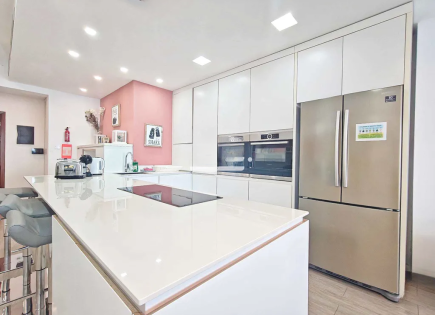 Квартира за 1 100 000 евро в Слиме, Мальта