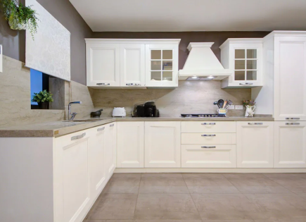 Квартира за 790 000 евро в Ибраче, Мальта