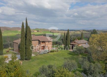 Дом за 1 670 000 евро в Кьюси, Италия