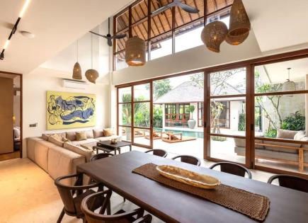 Вилла за 940 648 евро в Чемаги, Бали, Индонезия