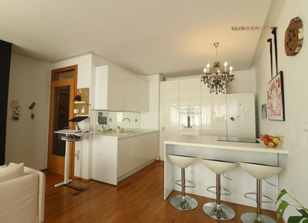 Квартира за 385 000 евро в Любляне, Словения