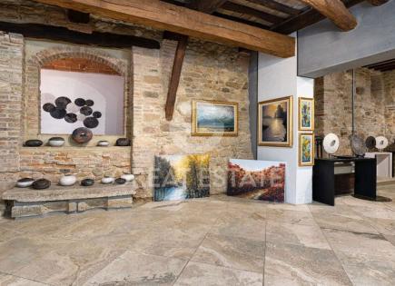 Апартаменты за 599 000 евро в Монтепульчано, Италия