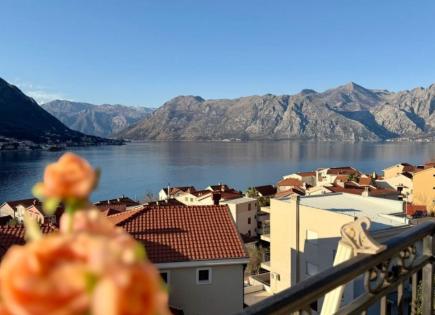 Квартира за 378 000 евро в Доброте, Черногория