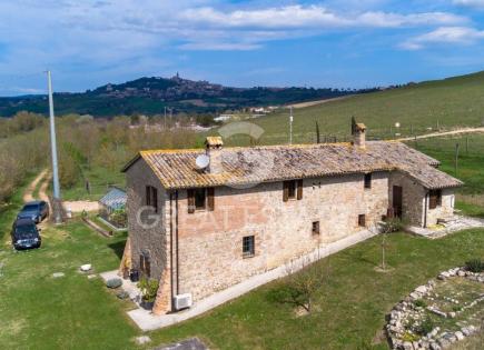 Дом за 380 000 евро в Тоди, Италия