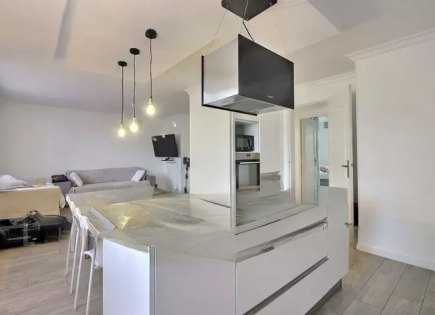 Квартира за 299 900 евро в Каннах, Франция
