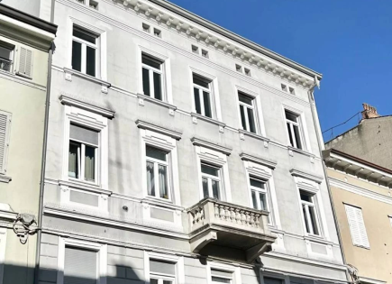 Квартира за 795 000 евро в Гориции, Италия