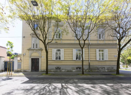 Квартира за 249 000 евро в Гориции, Италия