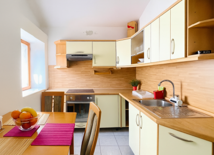 Квартира за 225 000 евро в Пиране, Словения