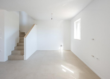 Квартира за 478 500 евро в Пиране, Словения