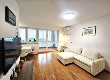 Квартира за 285 000 евро в Копере, Словения
