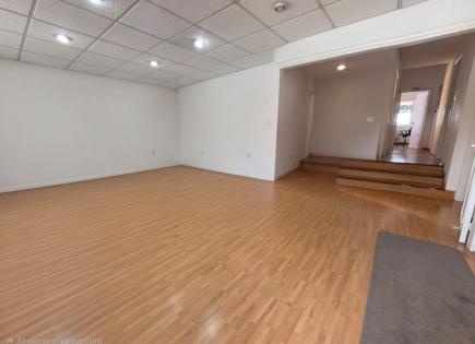 Офис за 3 750 евро за месяц в Меса-Йитонии, Кипр