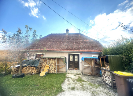 Дом за 65 000 евро в Кочевье, Словения