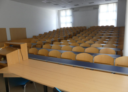 Офис за 683 688 евро в Любляне, Словения