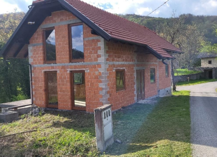 Дом за 69 000 евро в Чрномеле, Словения