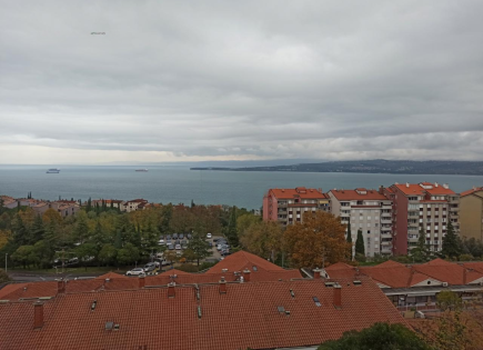 Квартира за 340 000 евро в Копере, Словения