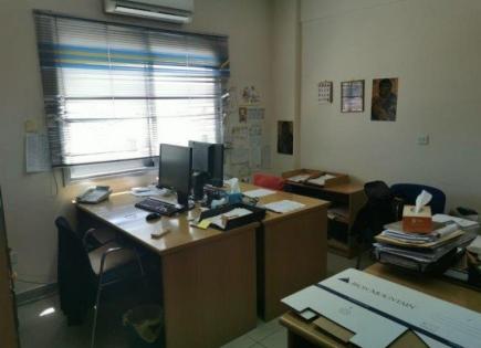 Офис за 2 200 евро за месяц в Меса-Йитонии, Кипр