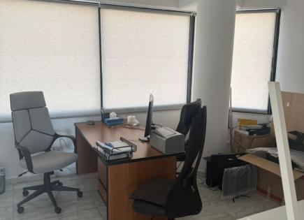 Офис за 1 000 евро за месяц в Агиос Теодоросе, Кипр