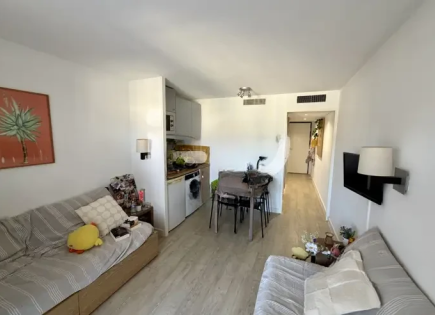 Квартира за 109 000 евро в Каннах, Франция