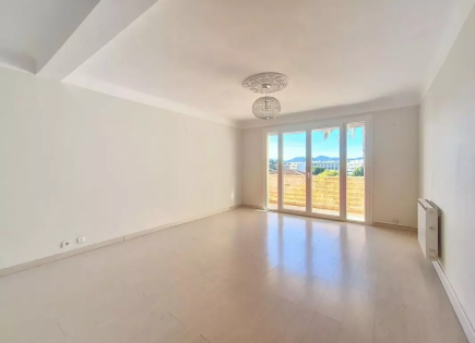 Квартира за 278 000 евро в Каннах, Франция