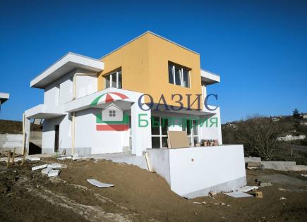 Дом за 248 500 евро в Черни-Врых, Болгария