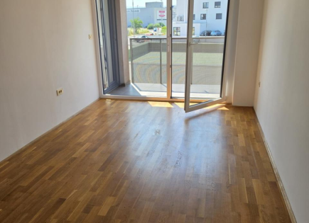 Квартира за 265 000 евро в Копере, Словения