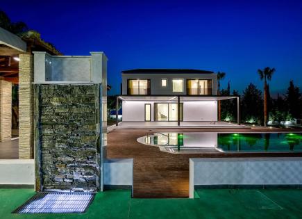 Дом за 3 840 000 евро в Куклие, Кипр