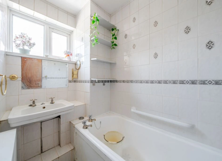 Квартира за 431 250 евро в Лондоне, Великобритания