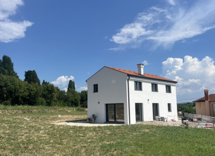 Дом за 950 000 евро в Копере, Словения