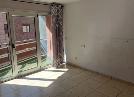 Квартира за 295 000 евро в Санта-Коломе, Андорра