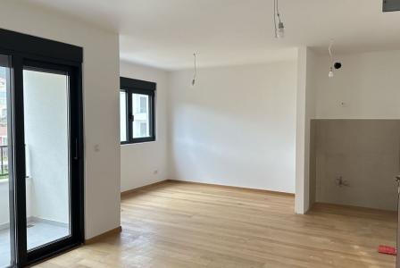 Квартира за 143 000 евро в Бечичи, Черногория