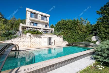 Вилла за 3 900 000 евро в Тивате, Черногория