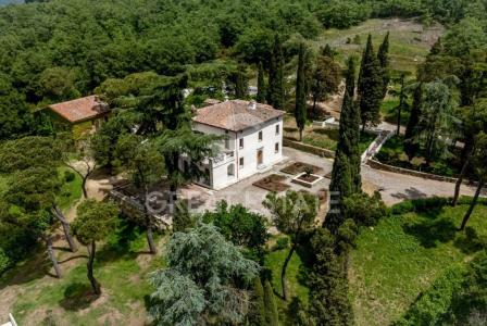 Дом за 4 200 000 евро в Лишано-Никконе, Италия