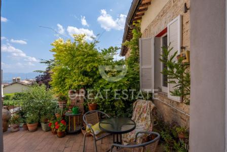 Апартаменты за 490 000 евро в Монтефалько, Италия