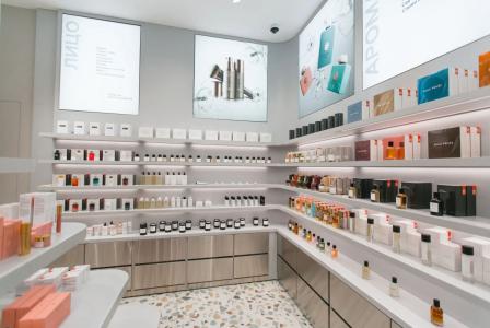 Коммерческая недвижимость за 695 000 евро в Барселоне, Испания