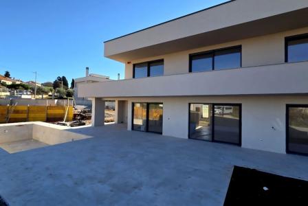 Вилла за 1 190 000 евро в Порече, Хорватия