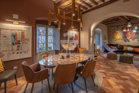 Апартаменты за 1 250 000 евро в Монтепульчано, Италия