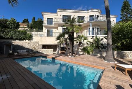 Вилла за 3 995 000 евро на Кап-Мартен, Франция