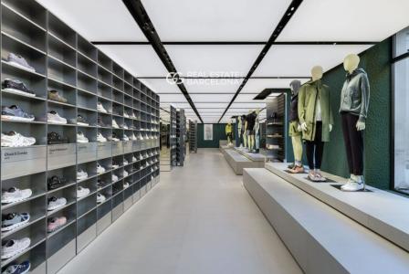 Магазин за 1 300 000 евро в Барселоне, Испания