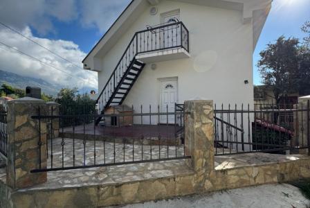 Дом за 140 000 евро в Сутоморе, Черногория