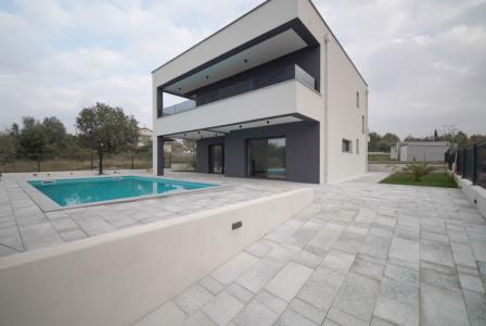 Вилла за 620 000 евро в Буйе, Хорватия