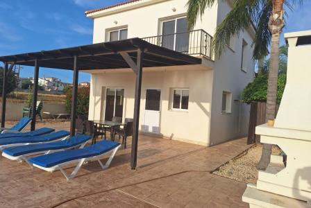 Вилла за 400 000 евро в Айя-Напе, Кипр